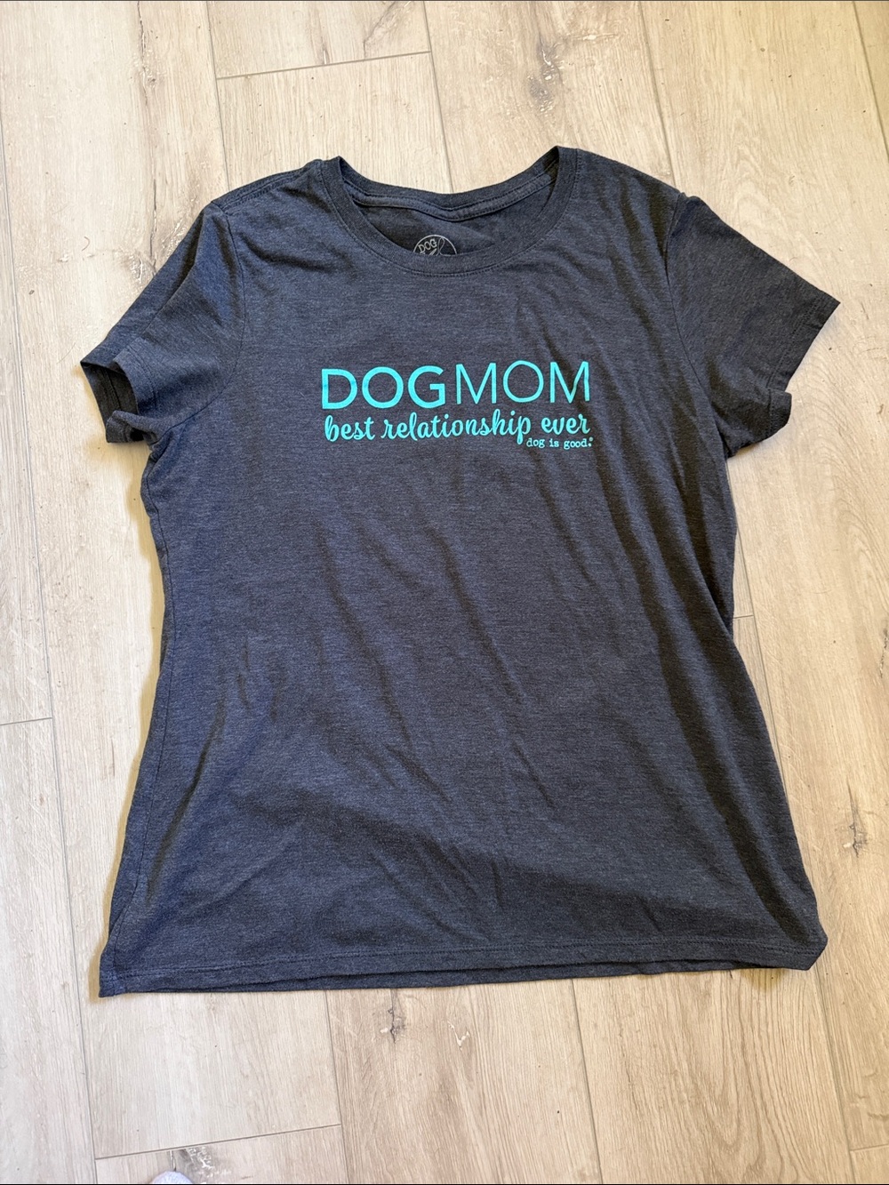 Charcoal DOG MOM Tee with Teal Script Size Large